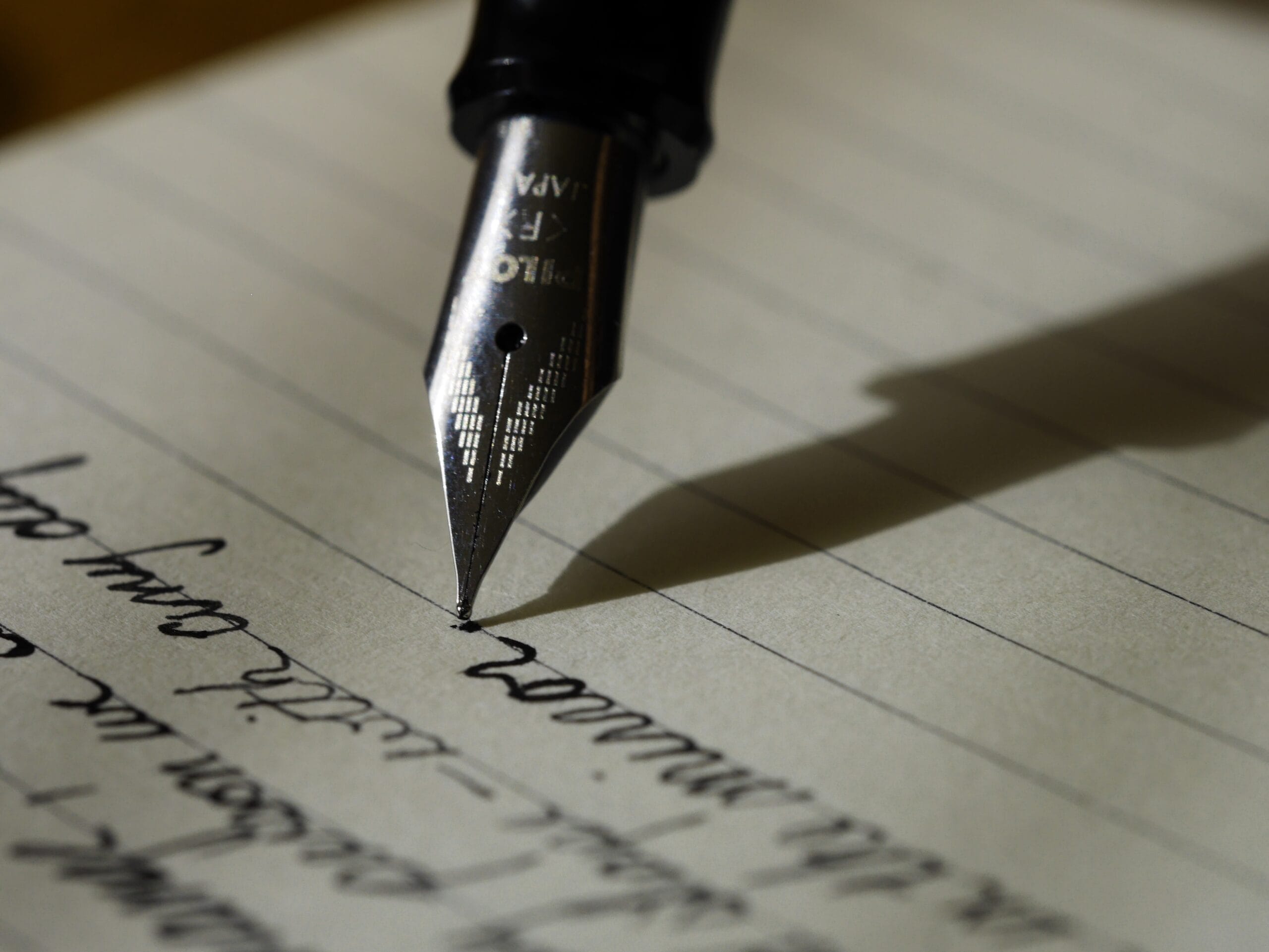 Writing gurus explain 5 Opening Sentences That Will Help You Start Writing