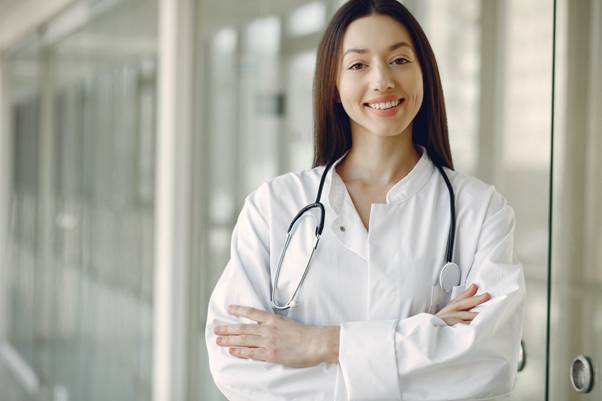 Why Study Medicine: Benefits of Becoming a Doctor
