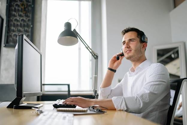 6 Ways to Streamline Customer Service