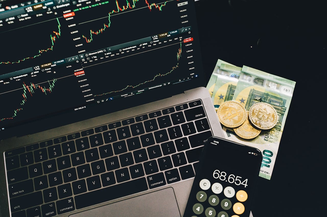 Essential Tools for Trading Cryptocurrency Like a Pro - Global Gurus