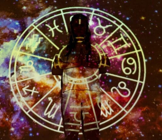 Unlock the Power of Astrology with the Hint App: Personalized Insights for You