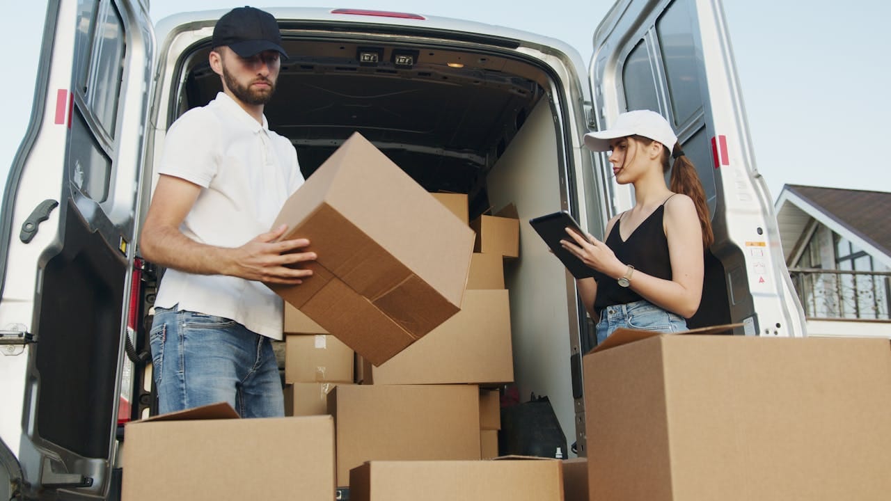 Top 5 Benefits of Hiring Professional Office Movers for Your Relocation - Global Gurus