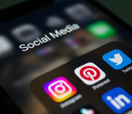 Twitter vs Other Social Media Platforms in 2025: What Makes Twitter Unique