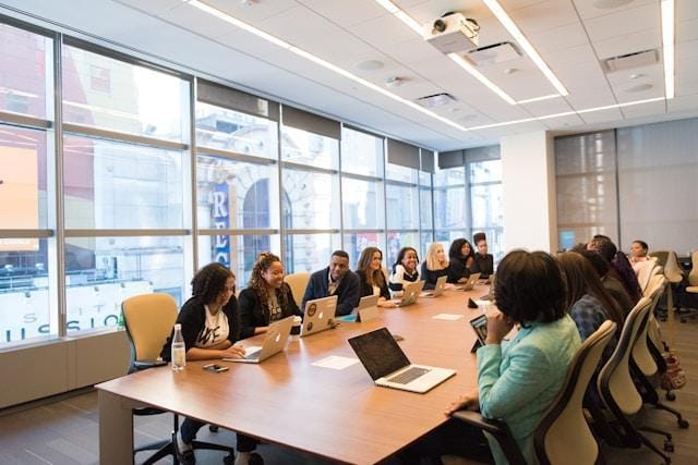It's 2025, and if your company isn't using a learning management system (LMS) for training, you're already behind the curve. Wondering why?
Remote work has become the new normal. Your teams may be spread across time zones, and employees expect work and learning to be flexible, engaging, and efficient. So the way we learn on the job has changed. 

LMS is software that can make corporate training seamless in a remote setting. But with so many options, it's easy to get confused. What LMS features are essential? What would help your team learn better?

Let's get to the bottom of that question. Below, we've outlined the LMS features that every corporate training program needs. Whether you focus on leadership training, regulatory compliance, or upskilling your remote team, these features will help you address your most pressing learning needs. Let's get started!

What is an LMS for corporate training?
A learning management system is software that delivers and manages employee training. It centralizes everything: 
Course creation
Content delivery 
Assessment 
Reporting.

However, an LMS is more than a digital classroom. In 2024, the LMS was widely used. And for good reason, because this powerful tool:
Boosts productivity 
Involves employees
Makes learning dynamic and accessible.

And it does all this no matter where your team is located.

And here's the big news: the LMS market is booming. It is expected to grow to $44.68 billion by 2029. That means that if you're not investing in the right system now, you're setting your team (and your company) up to be left behind.

So let's look at the LMS features that matter most for corporate training to be effective.
