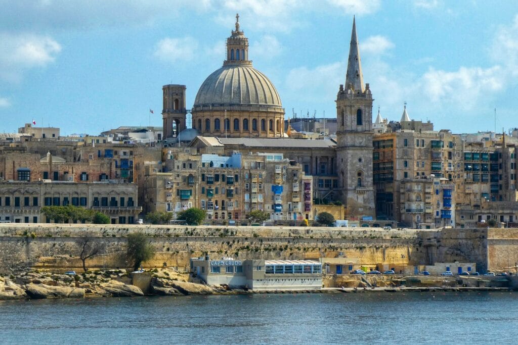 Why Malta is the Ideal Destination for Digital Nomads