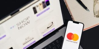 Mobile Wallets' Role in E-Commerce Credit Card Processing