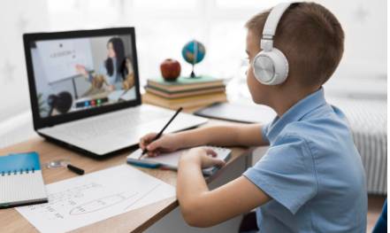 Is Online Schooling Right For My Child? What You Need to Know