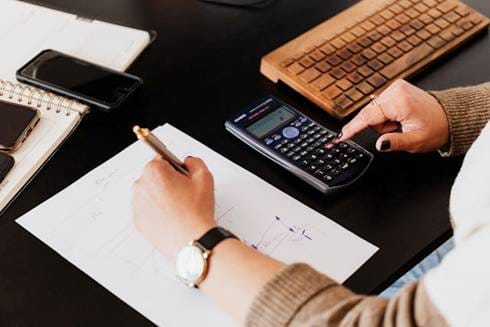 How to Manage and Track Finances As a Growing Business