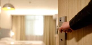 The Future of Hospitality Leadership: How AI Is Reshaping Guest Experience and Operations