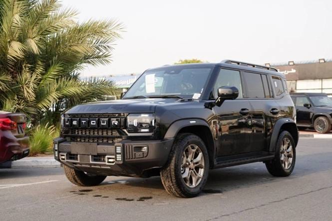Explore Dubai Roads with Stylish Vehicles and Unique Export Opportunities