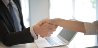 5 Key Benefits Strategies to Attract Top Talent in 2025