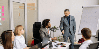 7 Lessons From Top Business Gurus That Still Work Today