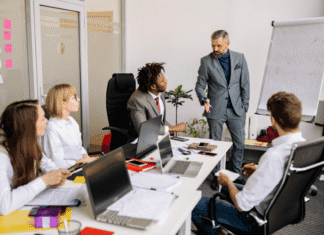 7 Lessons From Top Business Gurus That Still Work Today