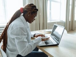 How an MBA in IT Management Helps Entrepreneurs Scale Digital Operations