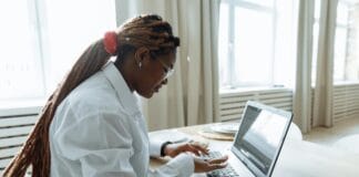 How an MBA in IT Management Helps Entrepreneurs Scale Digital Operations