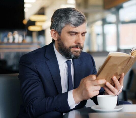 The Anatomy of a High-Impact Business Book: What Separates Influence from Noise