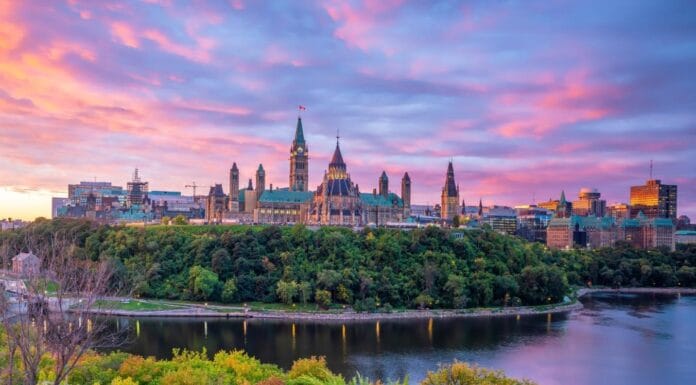 Timing Social Security, CPP, and OAS: Deferral Decisions for U.S. Citizens Living in Canada in a Cross-Border Wealth Management Plan Timing Social Security CPP and OAS Deferral Decisions for U.S. Citizens Living in Canada in a Cross-Border Wealth Management Plan