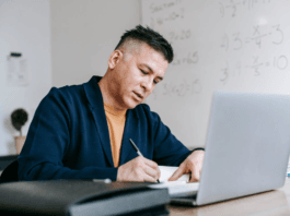 Why Continuous Learning Matters for Professional Growth