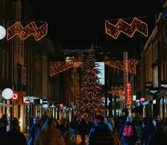 The Overlooked Leadership Decision That Shapes How Customers Trust Your Business Every December