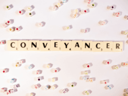 How to Navigate the Conveyancing Process When Relocating for a Senior Role