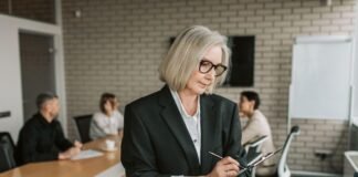 How to Introduce Workplace Change Without Leaving Employees Confused or Disengaged