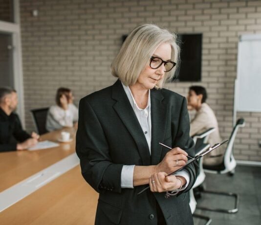 How to Introduce Workplace Change Without Leaving Employees Confused or Disengaged