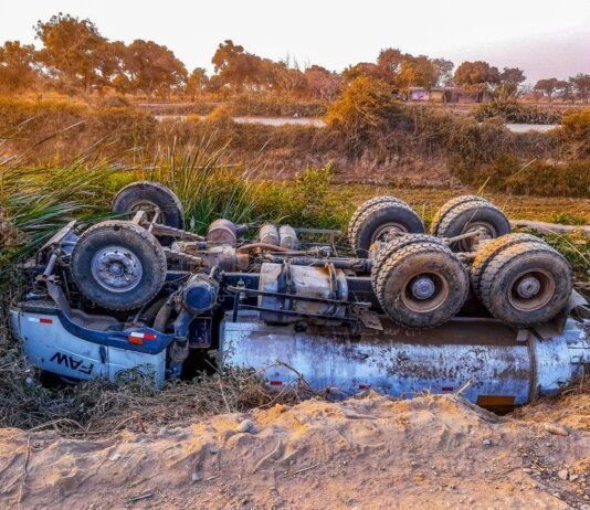 When Heavy Vehicles and Florida Road Law Collide: What Tampa Drivers Should Know